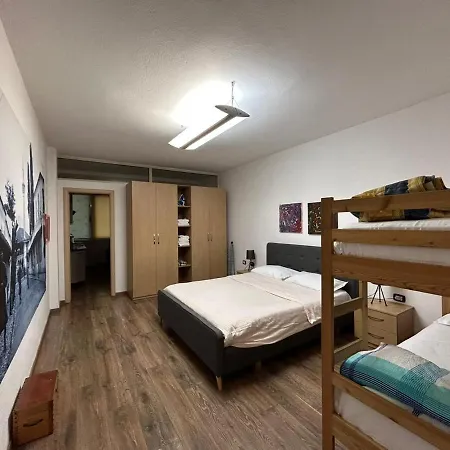 Marias In Blloku, 公寓 地拉那